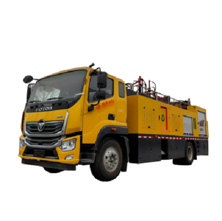 路面综合养护车